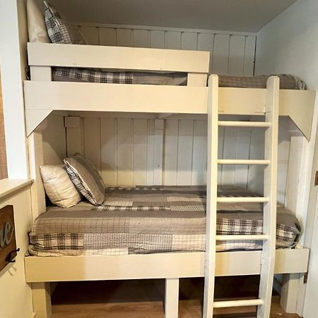 Standard Condos With Free Parking Маммот Лейкс Номер фото